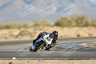 media/Dec-07-2025-CVMA (Sun) [[3e7d2de5dc]]/Race 18-Formula Twins-Formula 40 UL/